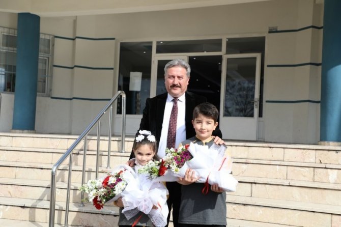 Başkan Dr. Mustafa Palancıoğlu: “İ̇lçemize 14 Okul, 8 Kütüphane Yaptık”