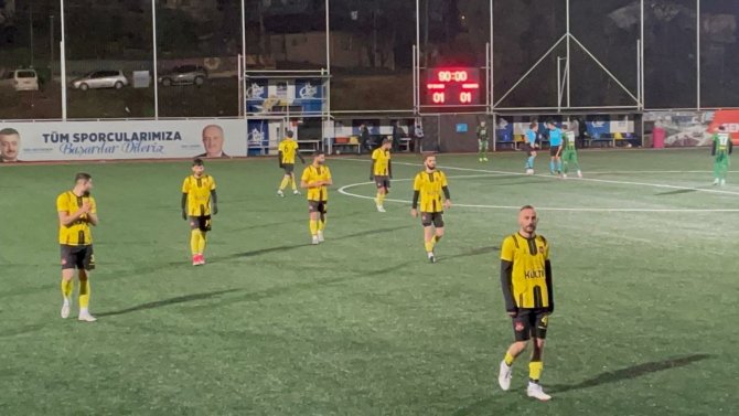 Çayırova Menderesspor, Kocaeli Süper Amatör Lig’e Yükseldi