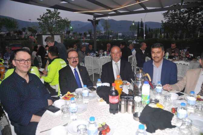Bursa’da Basın Mensupları İftarda Buluştu