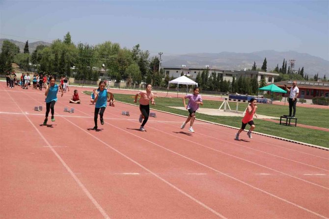Sporcu Eğitim Merkezi Atletizm İl Seçmeleri Yapıldı