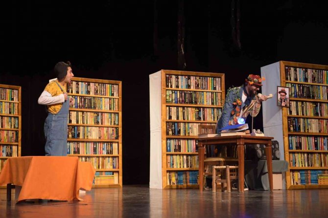 Youth Theater “Bookworm”.