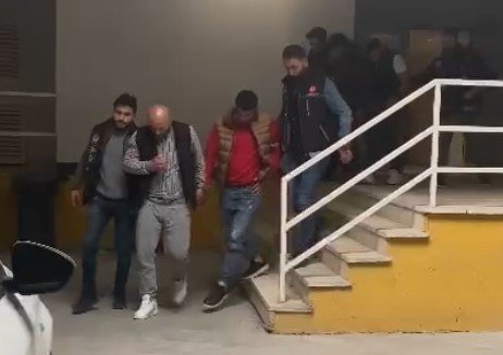 Kocaeli’deki Uyuşturucu Operasyonunda 5 Tutuklama