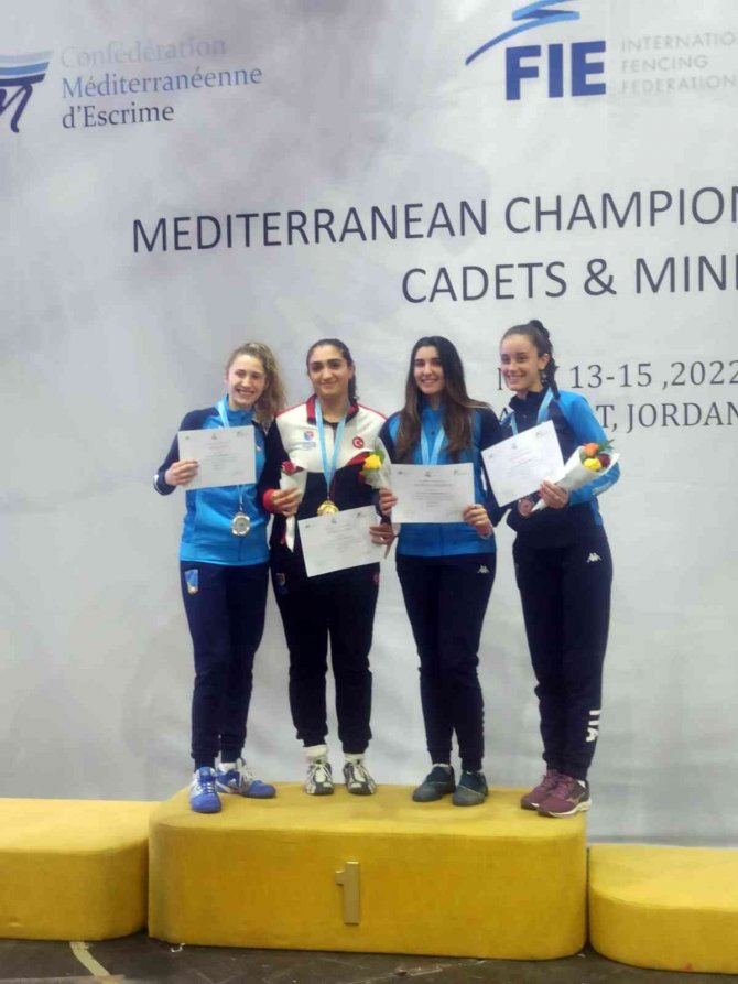 Eskrimciler, Akdeniz Şampiyonası’nda 4 Madalya Kazandı