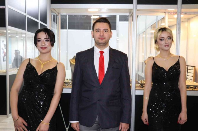 Van’da Anatolia Jewelry Show Fuarı Açıldı