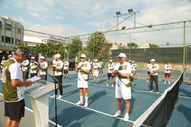Efeler’de İ̇ncir Cup Tenis Turnuvası Başladı