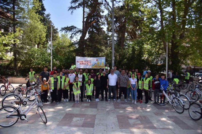 Bilecik’te 19 Mayıs Gençlik Haftası Etkinlikleri Bisiklet Turuyla Başladı
