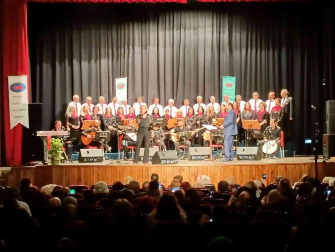 ‘Türkülerle Şiirler Konser Programı’nda Şiirlerle Türküler Buluştu
