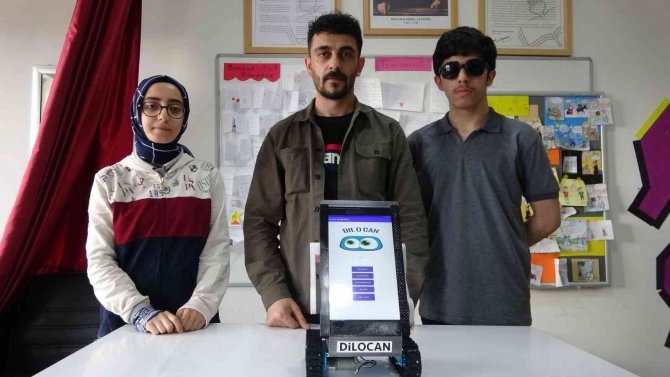 Dil Bilgisi Ve Gramer Eğitimi Veren Robot Tasarladılar