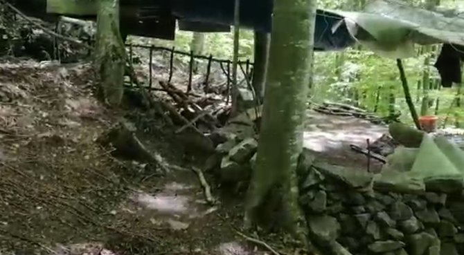 Ormanlık Alanda Kaçak Kazı Yapan Şahıs Jandarmaya Yakalandı