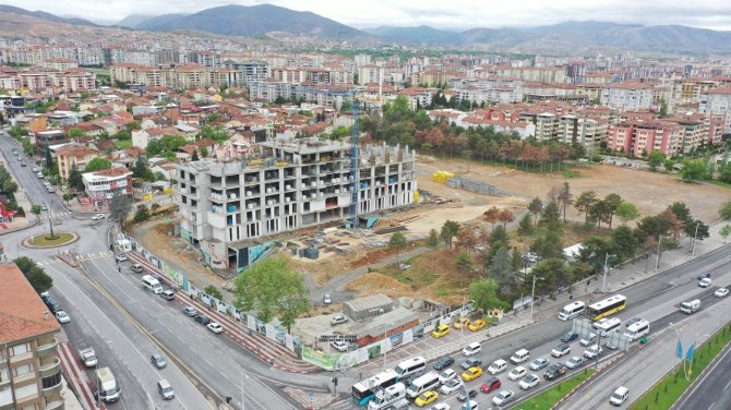 Çınar, Yeni Belediye Binası İnşaatını İnceledi
