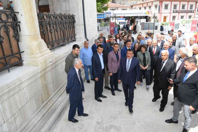 Başkan Gürkan, Yeni Cami’deki Çalışmalarla İlgili Değerlendirmede Bulundu
