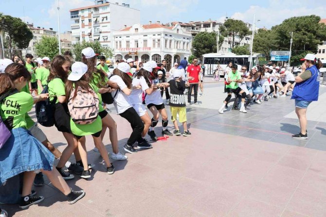 Manisa’da Gençlik Haftası Etkinlikleri Başladı