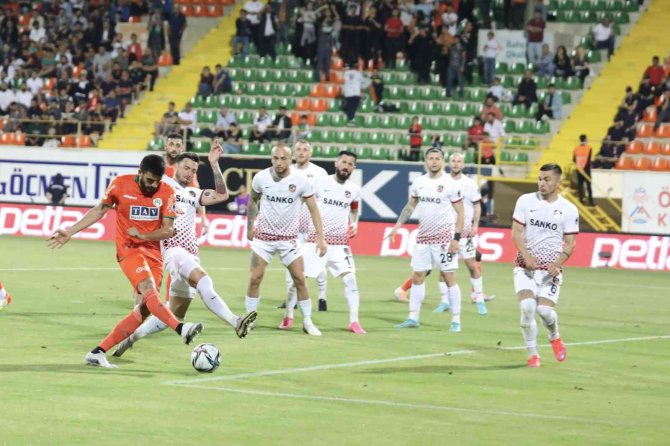 Spor Toto Süper Lig: Aytemiz Alanyaspor: 3 - Gaziantep Fk: 0 (Maç Sonucu)