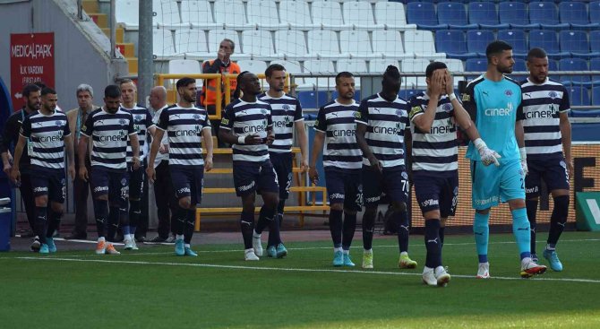 Spor Toto Süper Lig: Kasımpaşa: 0 - Antalyaspor: 0 (Maç Devam Ediyor)