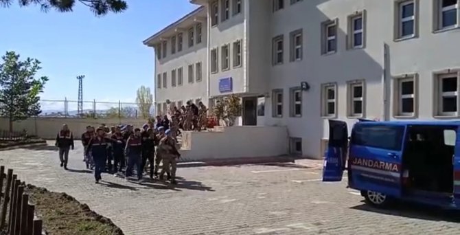 Erciş’te Torbacı Operasyonu: 10 Gözaltı