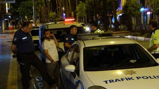 Hem Alkollü Hem Aday Sürücü Çıktı, Polise Sorduğu Soruyla Şaşkına Çevirdi