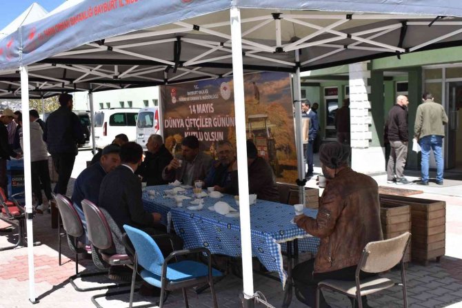 Bayburt’ta ‘Çiftçiler Günü’ Çiftçilerin Katılımıyla Kutlandı