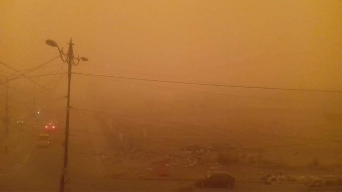 Irak’ta Kum Fırtınası Nedeniyle Uçuşlar İptal Edildi