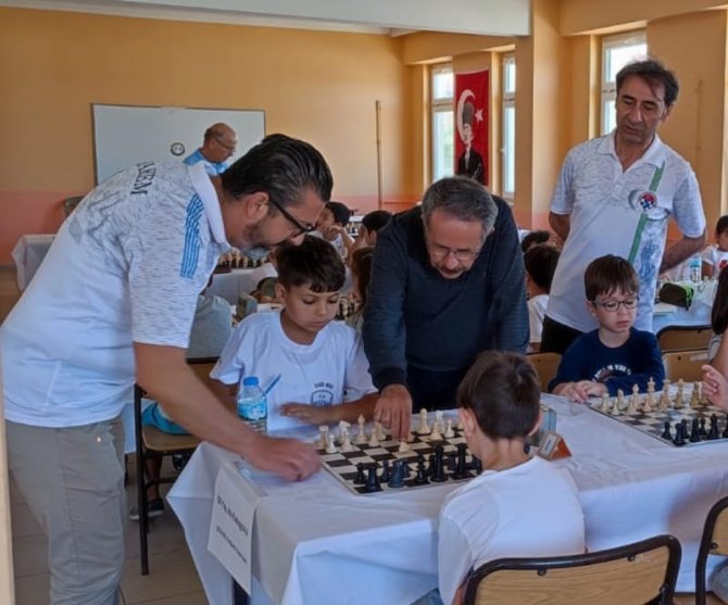 Köyceğiz’de 19 Mayıs Satranç Turnuvası Ödül Töreni İle Tamamlandı