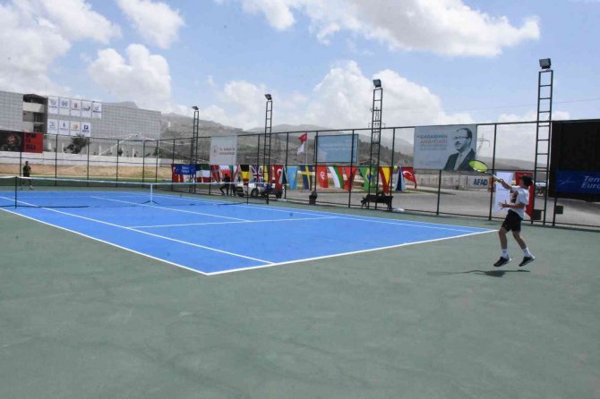 Şırnak’ta Uluslararası Cudi Cup Tenis Turnuvası Başladı