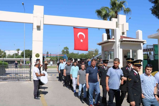 Antalya İ̇l Jandarma Komutanlığında ‘Özel Bireylere’ Temsili Askerlik Töreni Düzenlendi