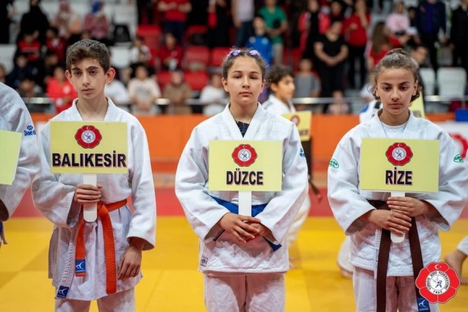 Judoda Türkiye Şampiyonu Oldu
