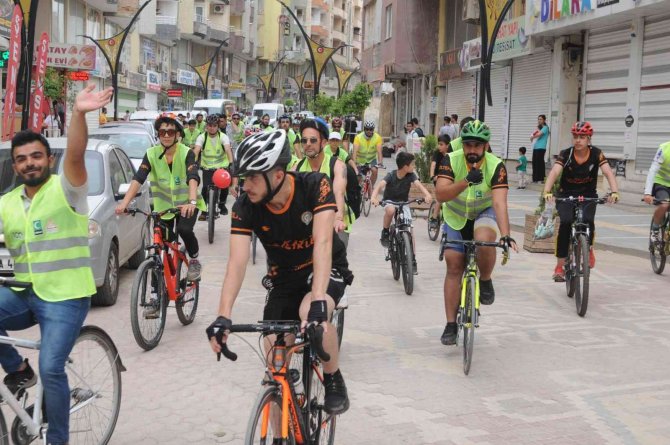 Yeşilay'dan Kızıltepe'de Sağlıklı Yaşam İçin Bisiklet Turu