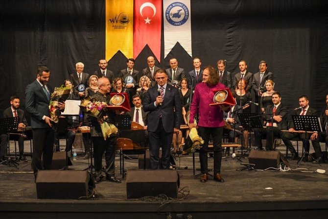 Van Büyükşehir Belediyesinin Musiki Konseri Yoğun İlgi Gördü