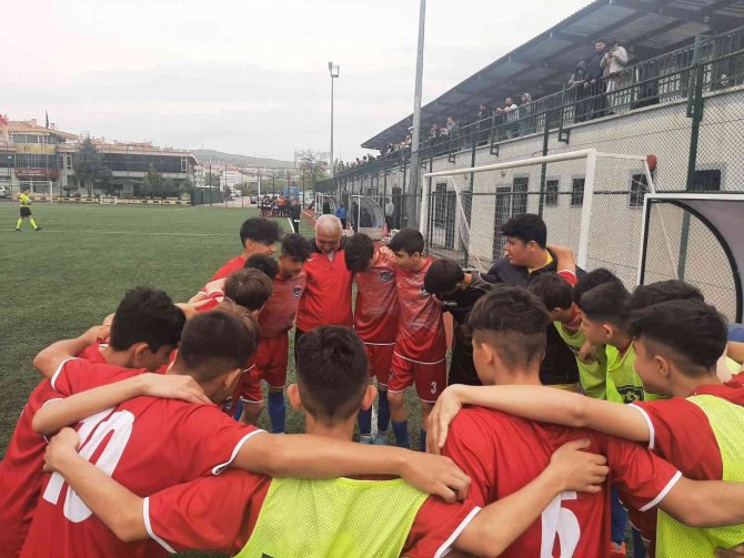Sincan Belediyespor U14 Futbol Takımı Namağlup Şampiyon