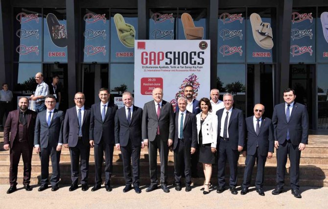 Ayakkabı Ve Terlik Sektöründe Yeni Ürün Ve Modeller Gaziantep’te Sergilendi
