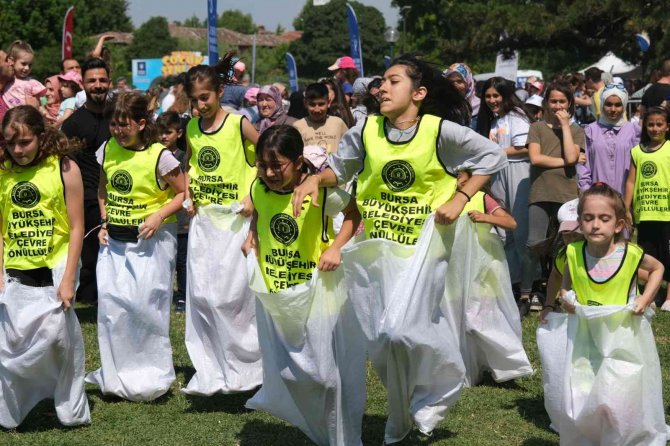 Türk Dünyası Çocukları Şenlikte Buluştu