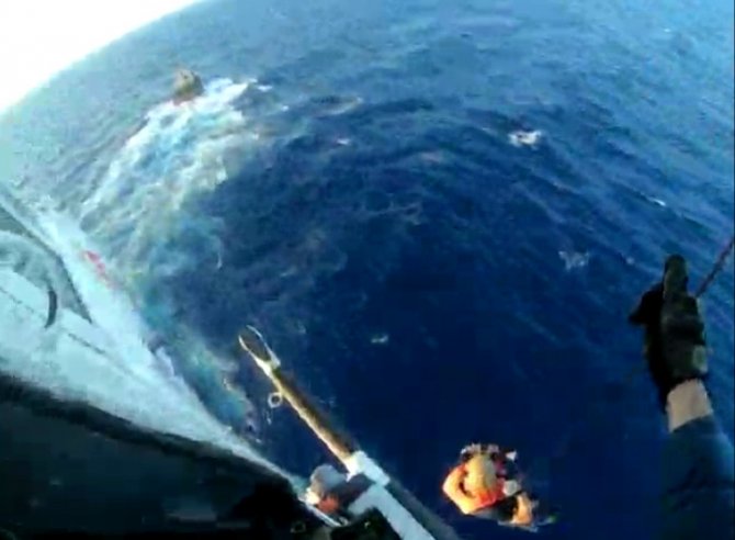 Açık Denizde Rahatsızlanan Balıkçıya Nefes Kesen Kurtarma Operasyonu