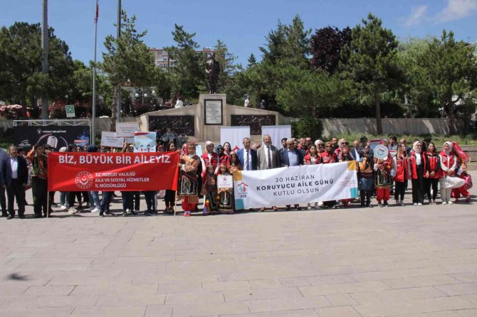 Yozgat’ta Koruyucu Aile Farkındalık Yürüyüşü Gerçekleştirildi
