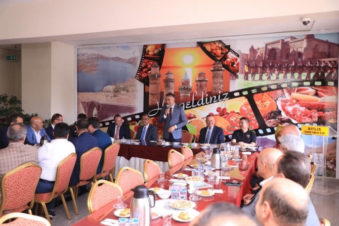 Bitlis’te Bayramlaşma Töreni Yapıldı