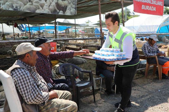 Talas Belediyesi’nden Kurban Bayramı’nda Dondurma İkramı