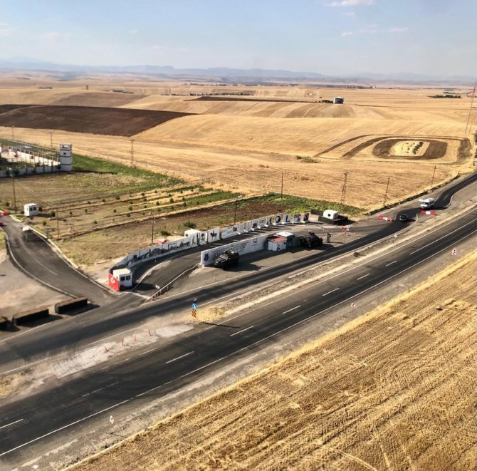 Diyarbakır Trafiği Havadan Denetlendi: 26 Araç Sürücüsüne Ceza Yağdı