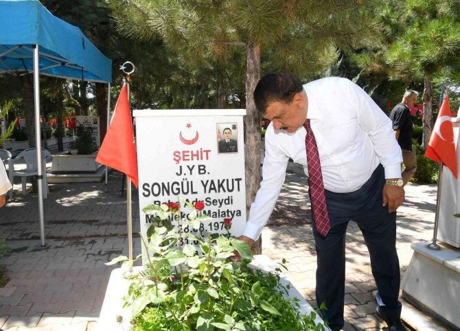 Başkan Gürkan, Vatandaşlarla Bayramlaştı