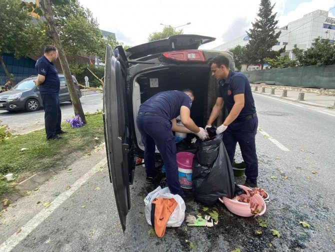 Sancaktepe’de Kurban Kesimi Dönüşü Feci Kaza: 4 Yaralı