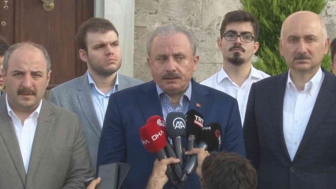 Tbmm Başkanı Şentop Kurban Bayramı Namazını Ayasofya’yı Kebir Camii’nde Kıldı