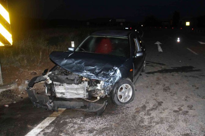 Konya’da Minibüsle Otomobil Çarpıştı: 7 Yaralı