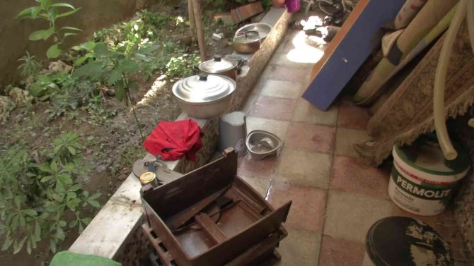 Bağcılar’da Sağanak Yağış Sonrası Bazı Evleri Su Bastı