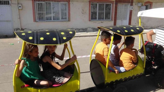 Kilis’te Çocuklar ’Bayram Yeri’nde Gönüllerince Eğleniyor
