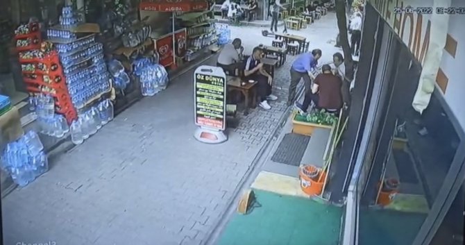 İ̇stanbul’da Kapkaççıyı, Polis Scooterle Sokak Sokak Gezip Yakaladı
