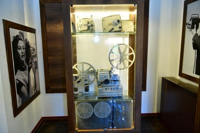 Başkan Çınar, Sinema Müzesi’nde İncelemelerde Bulundu