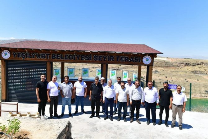 Başkan Çınar, Beylerderesi Şehir Parkı Seyir Terasını İnceledi