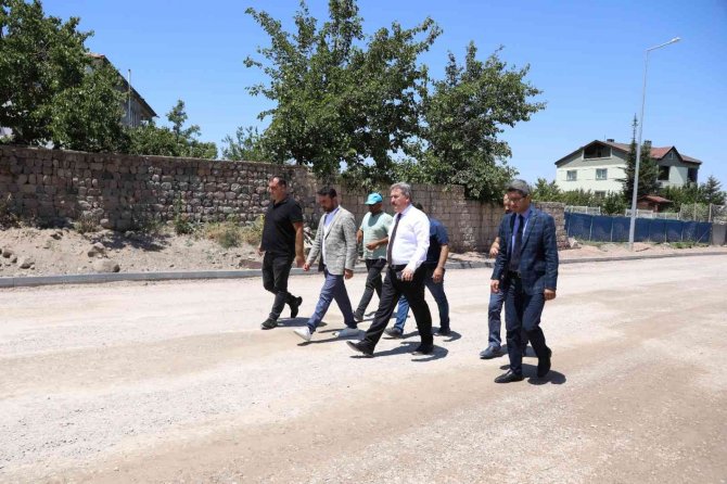 Başkan Palancıoğlu, Erenköy’deki Asfalt Çalışmalarını İnceledi