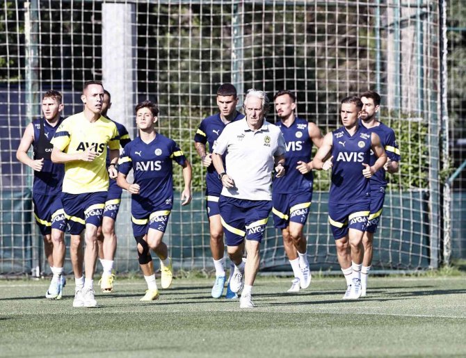 Fenerbahçe, Ümraniyespor Maçı Hazırlıklarına Başladı