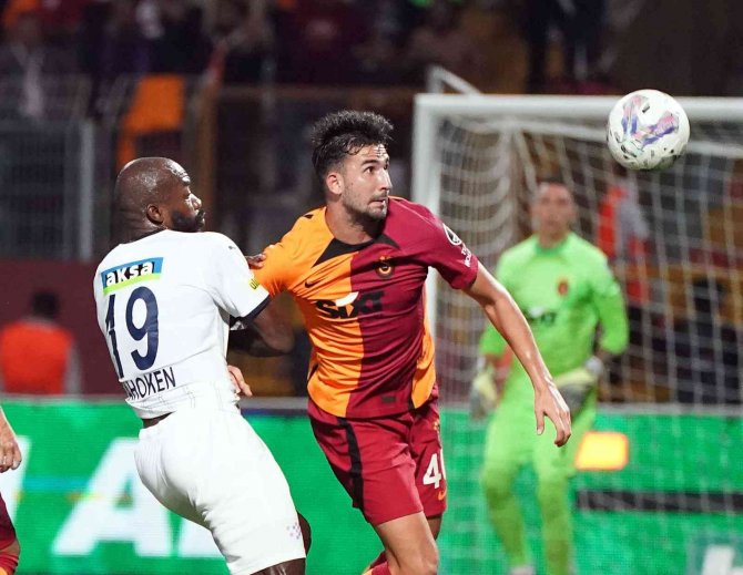 Spor Toto Süper Lig: Kasımpaşa: 1 - Galatasaray: 1 (İ̇lk Yarı)