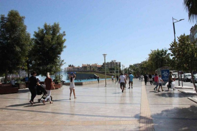 Aydın’da Eylül Sıcakları Vatandaşları Bunaltıyor
