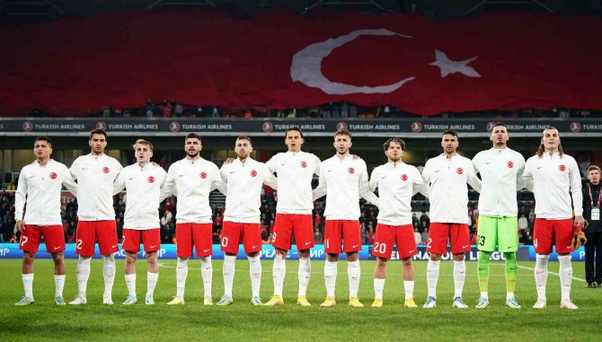 Uluslar Ligi: Türkiye: 2 - Lüksemburg: 2 (İ̇lk Yarı)